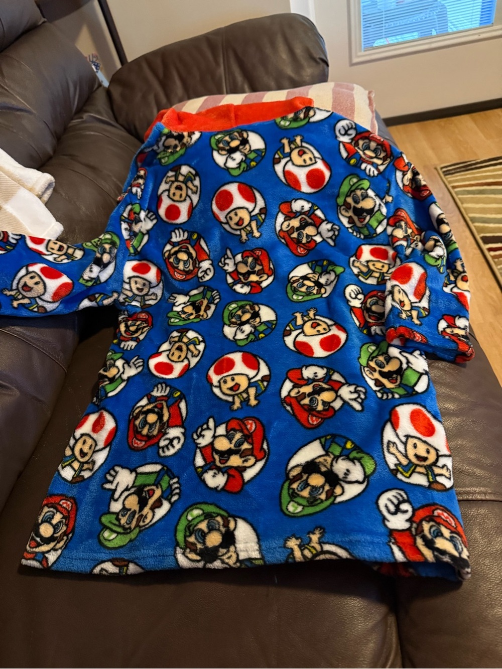 Nintendo Plush Hooded Robe - Picture 3 of 5